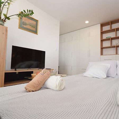Shine24 - Spacious And Bright Apartment - New Nowy Sad Zewnętrze zdjęcie