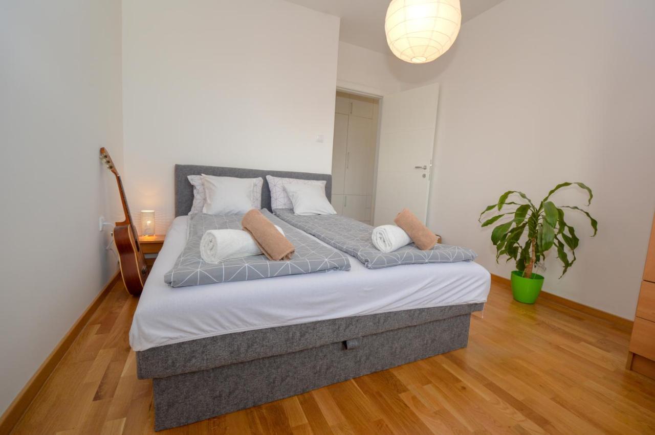 Shine24 - Spacious And Bright Apartment - New Nowy Sad Zewnętrze zdjęcie
